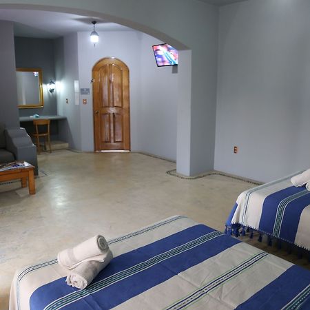 Casa Blanca Del Sol Bahia Chahue B&B Santa Maria Huatulco Bagian luar foto